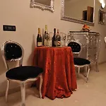 Couette-café Mary Guidonia